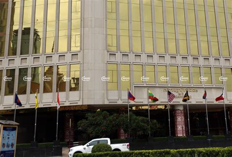 Cambodian government trims booming casino industry with new .
